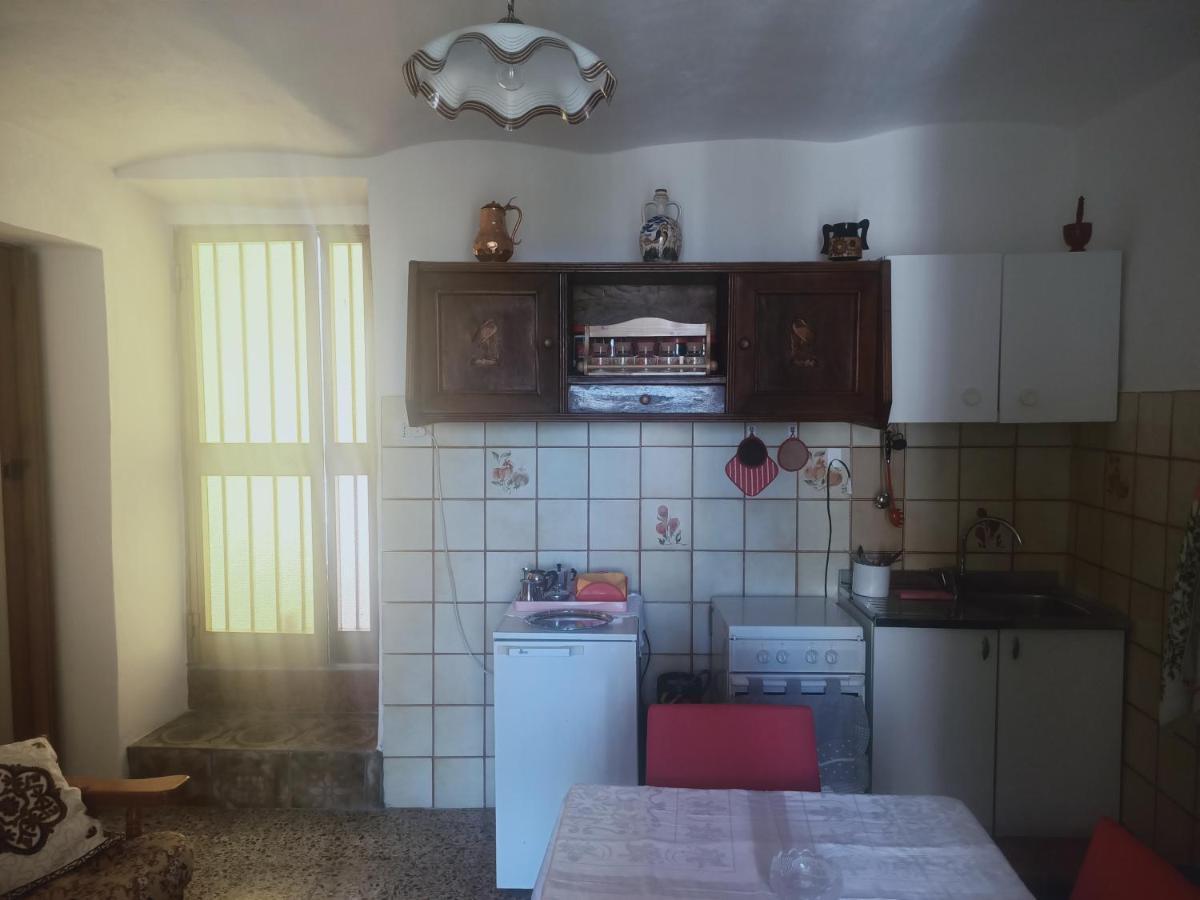 Musica E Poesia Da Battisti Ida Villa Poggio Bustone Eksteriør billede